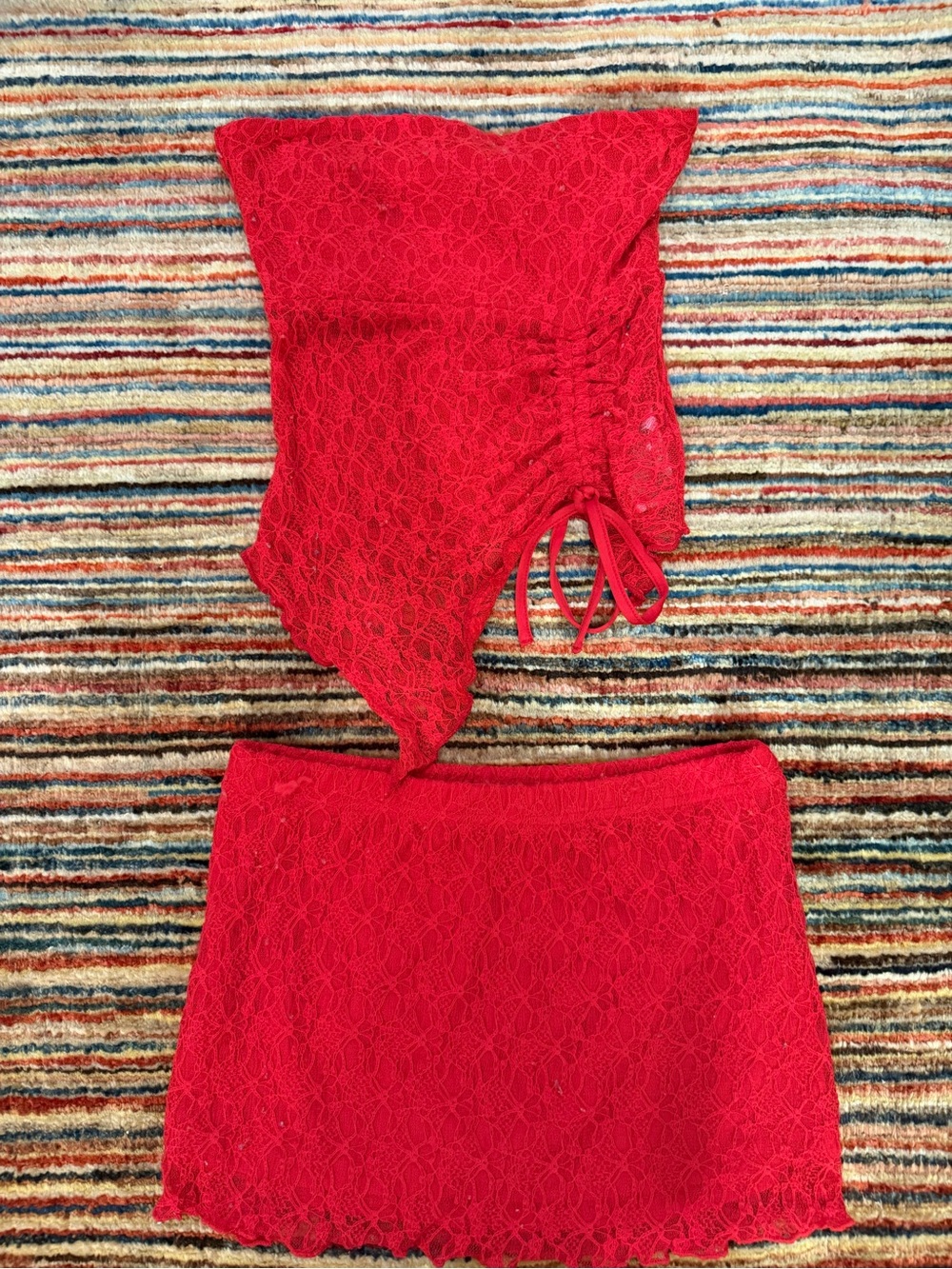 Red Lace Two-Piece edikted XS Set - Strapless Top & Mini Skirt
